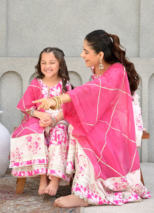 Gulnaar Gharara Set